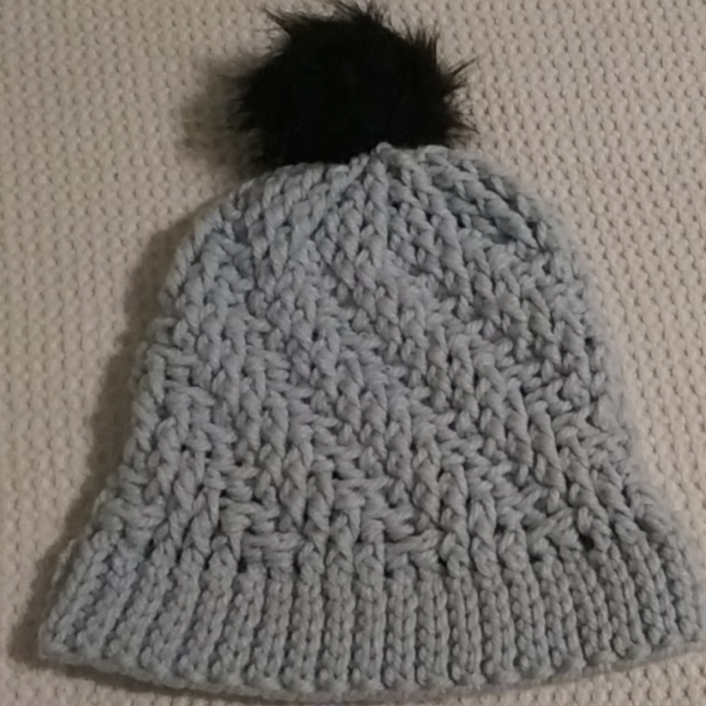 Handmade hat - Picture 3 of 3